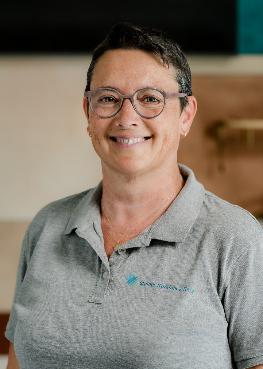 Sandra Neukom, Administration